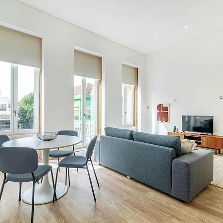 Bright In Apartment Porto