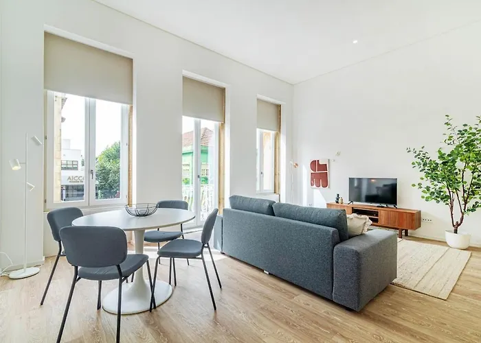 Bright In Apartment Porto